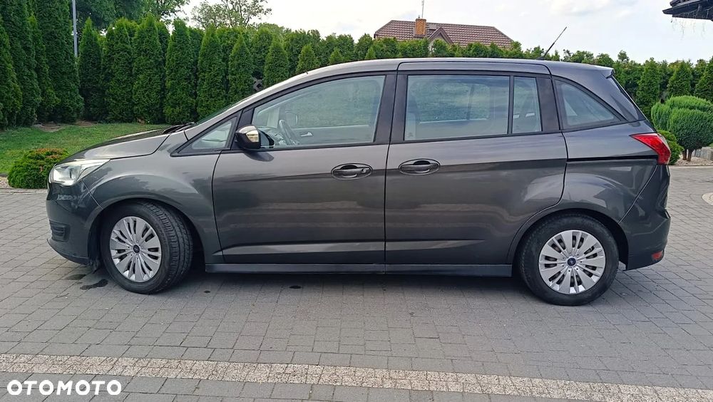 Ford Grand C-MAX - 9