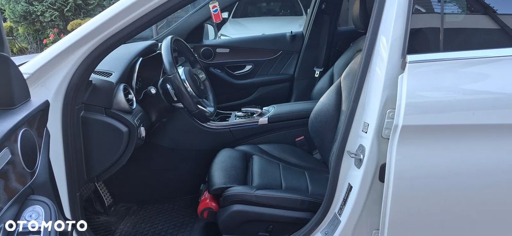 Mercedes-Benz Klasa C 300 9G-TRONIC - 15