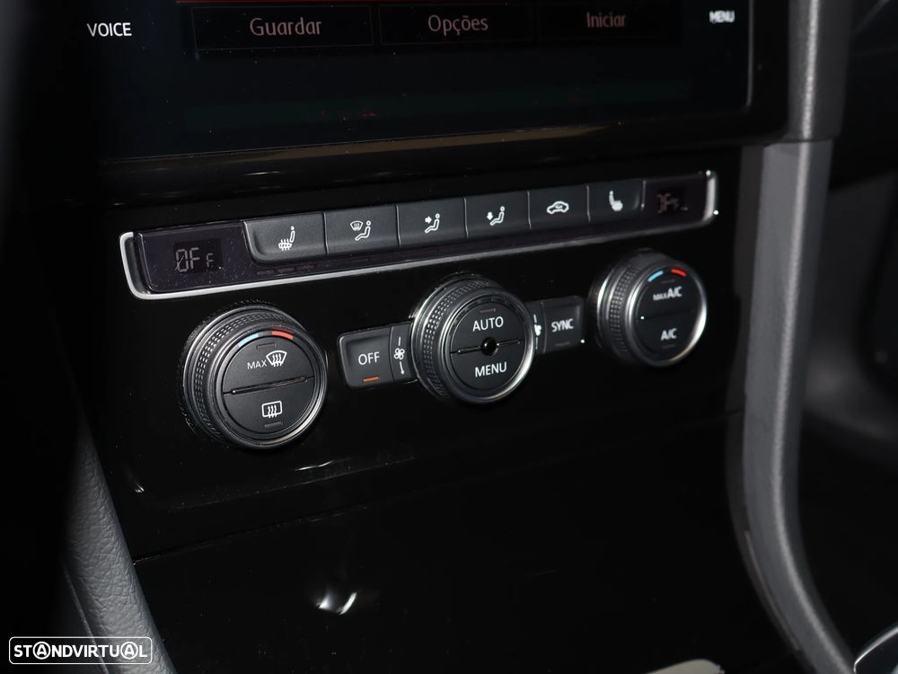 VW Golf 2.0 TSI GTI DSG Performance - 26