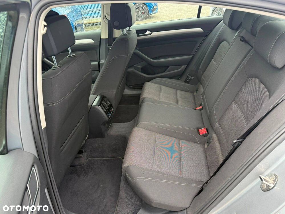 Volkswagen Passat 1.5 TSI EVO Comfortline DSG - 14