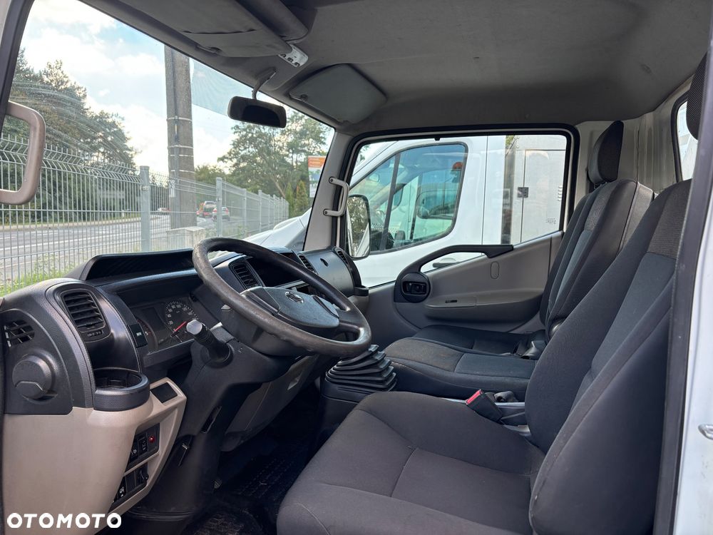 Nissan NT400 - 11