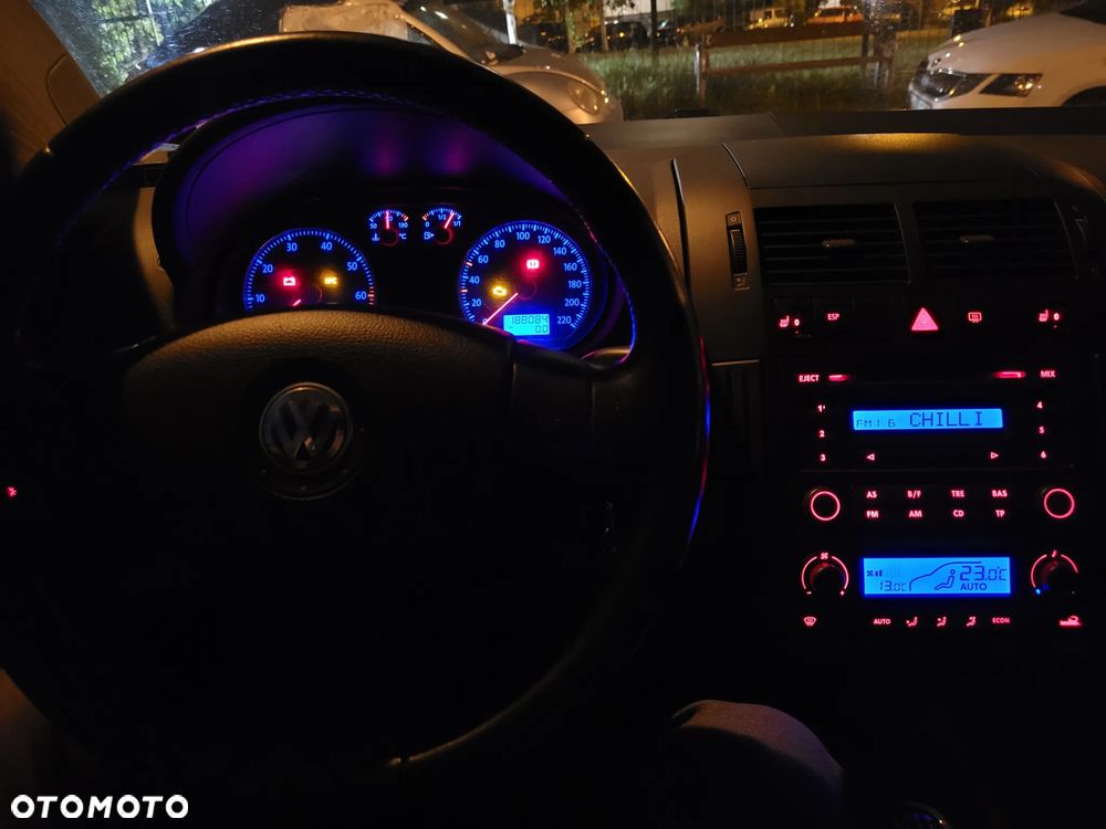 Volkswagen Polo 1.4 Sportline - 26