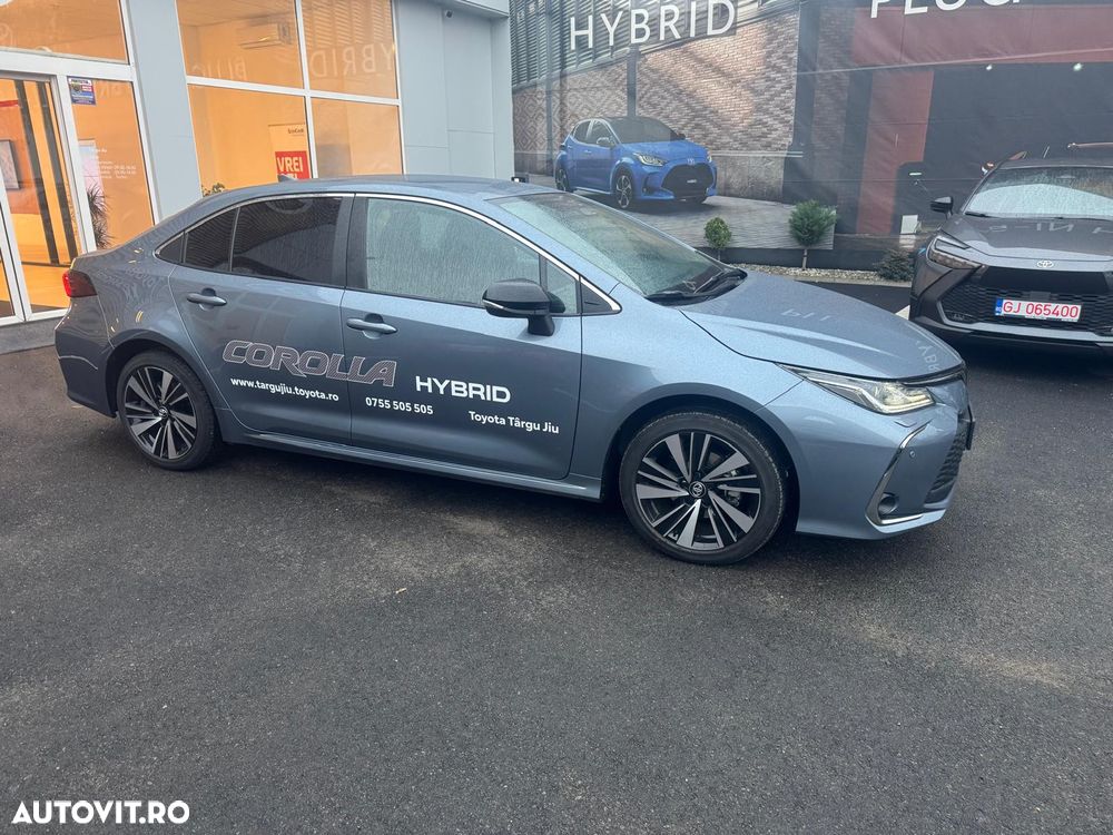 Toyota Corolla TS 1.8 HSD Dynamic - 9