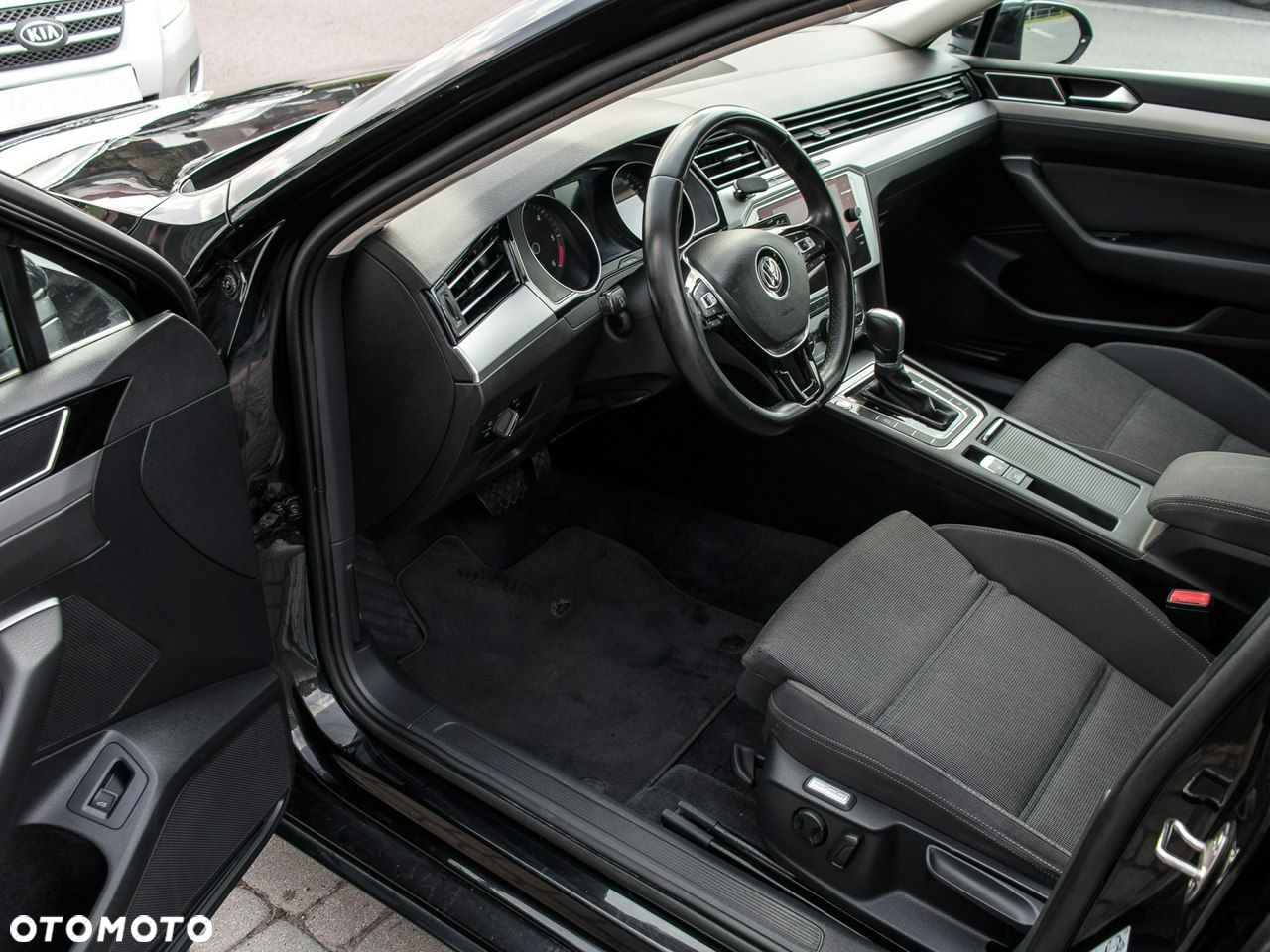 Volkswagen Passat 2.0 TDI BMT Highline DSG - 18