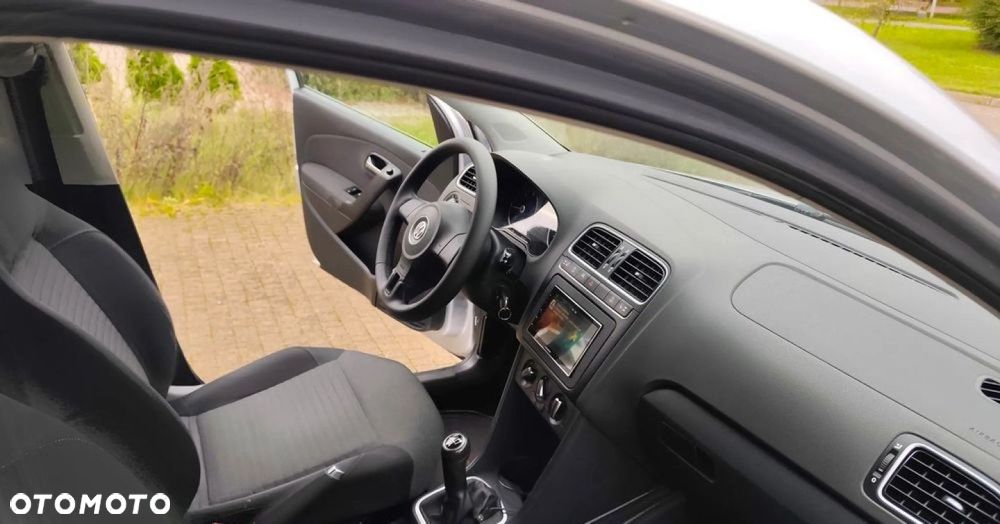 Volkswagen Polo 1.6 TDI Highline - 22