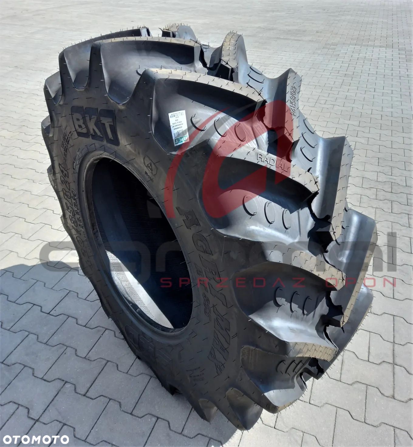 OPONA 420/85R24 (16.9R24) BKT AGRIMAX RT855 137A8/B TL - 1