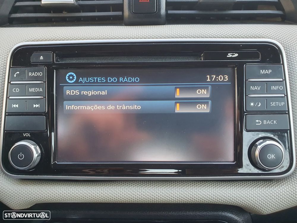 Nissan Micra 0.9 IG-T N-Connecta Skyline S/S - 17