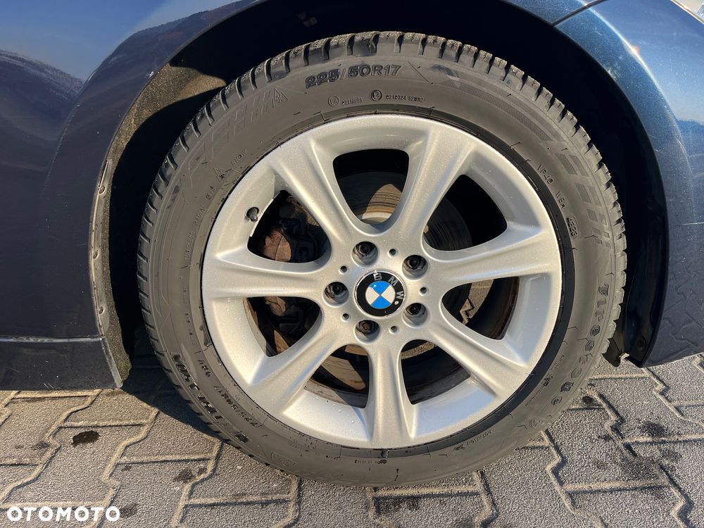 BMW Seria 3 318d Sport Line - 19