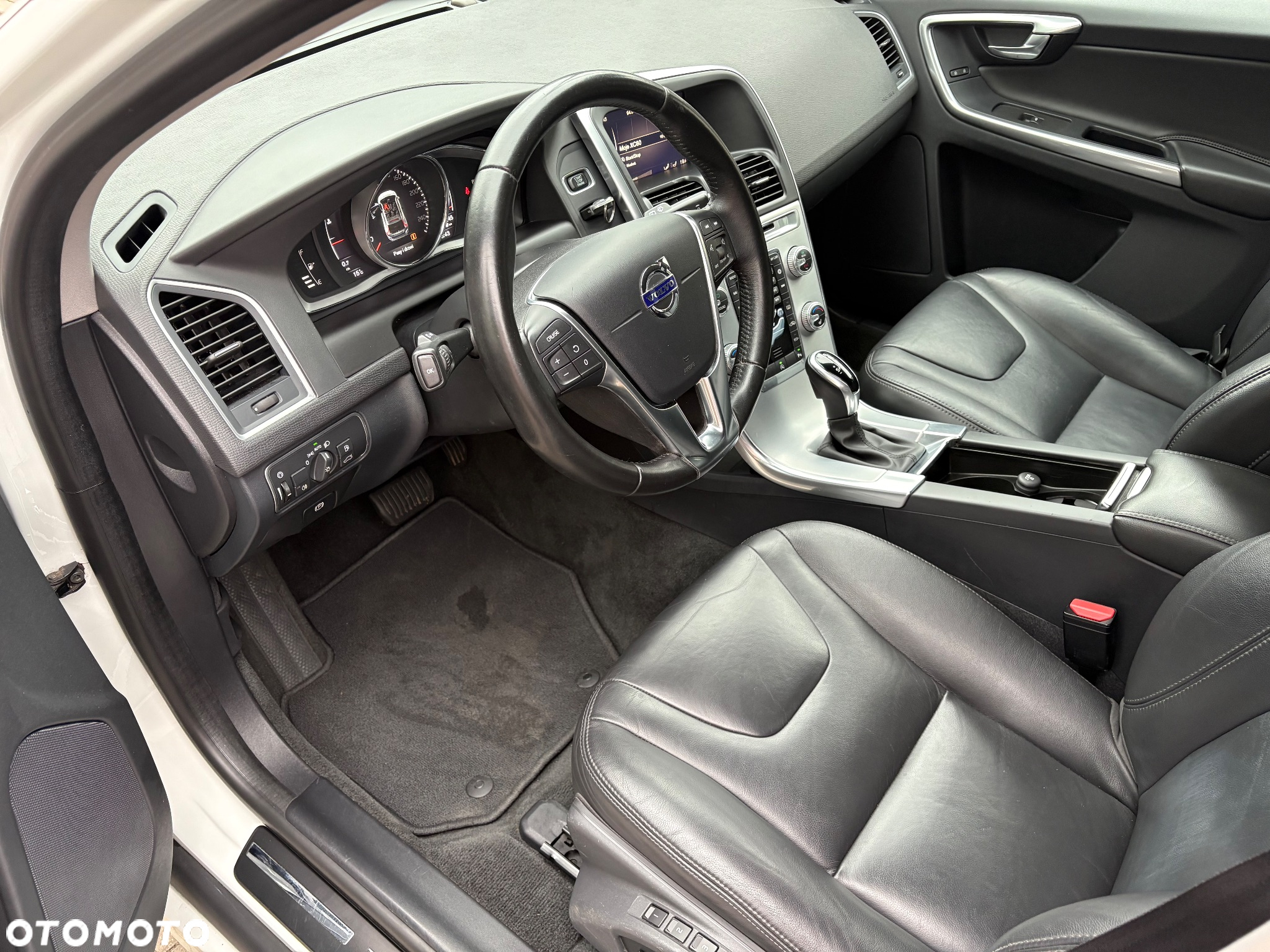 Volvo XC 60 - 11