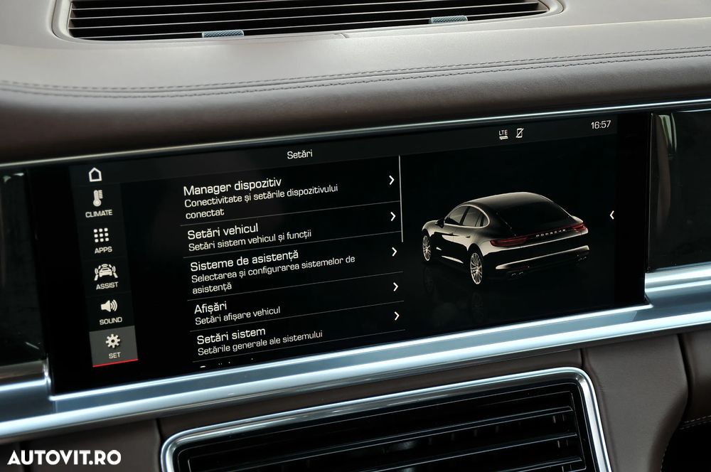 Porsche Panamera - 23