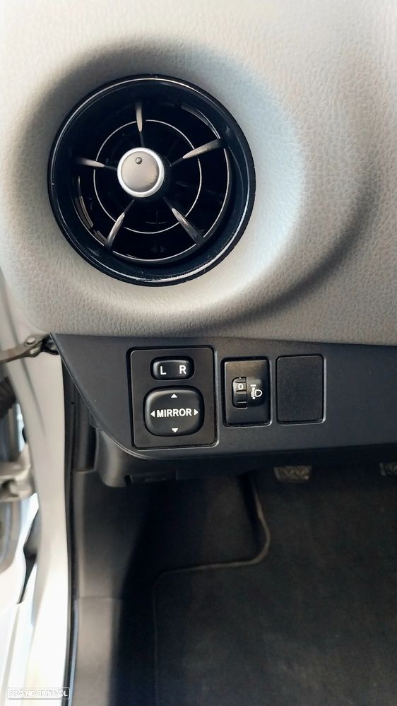 Toyota Yaris 1.0 VVT-i Comfort - 15