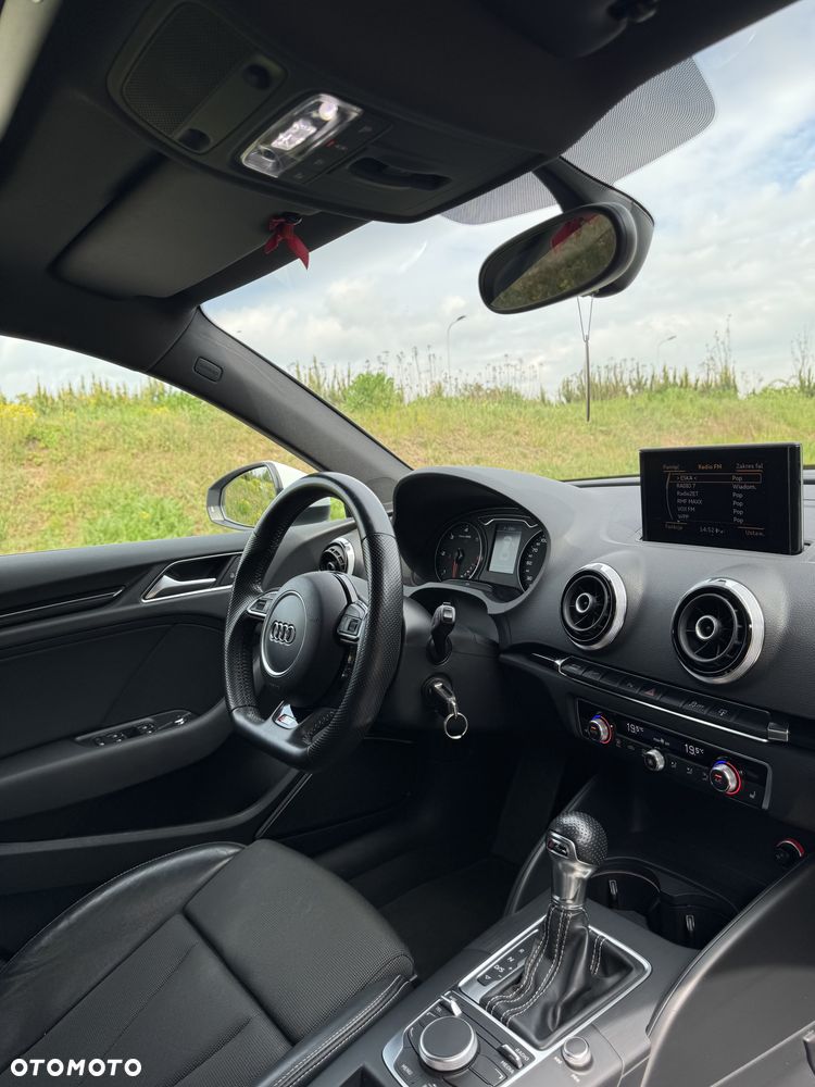 Audi A3 Sportback 2.0 TDI (clean diesel) quattro S tronic S line Sportpaket - 11
