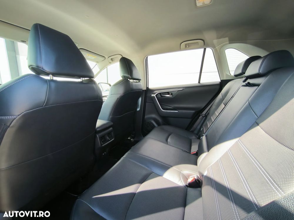 Toyota RAV4 2.5 Hybrid VVT-iE 4x2 Dynamic - 12