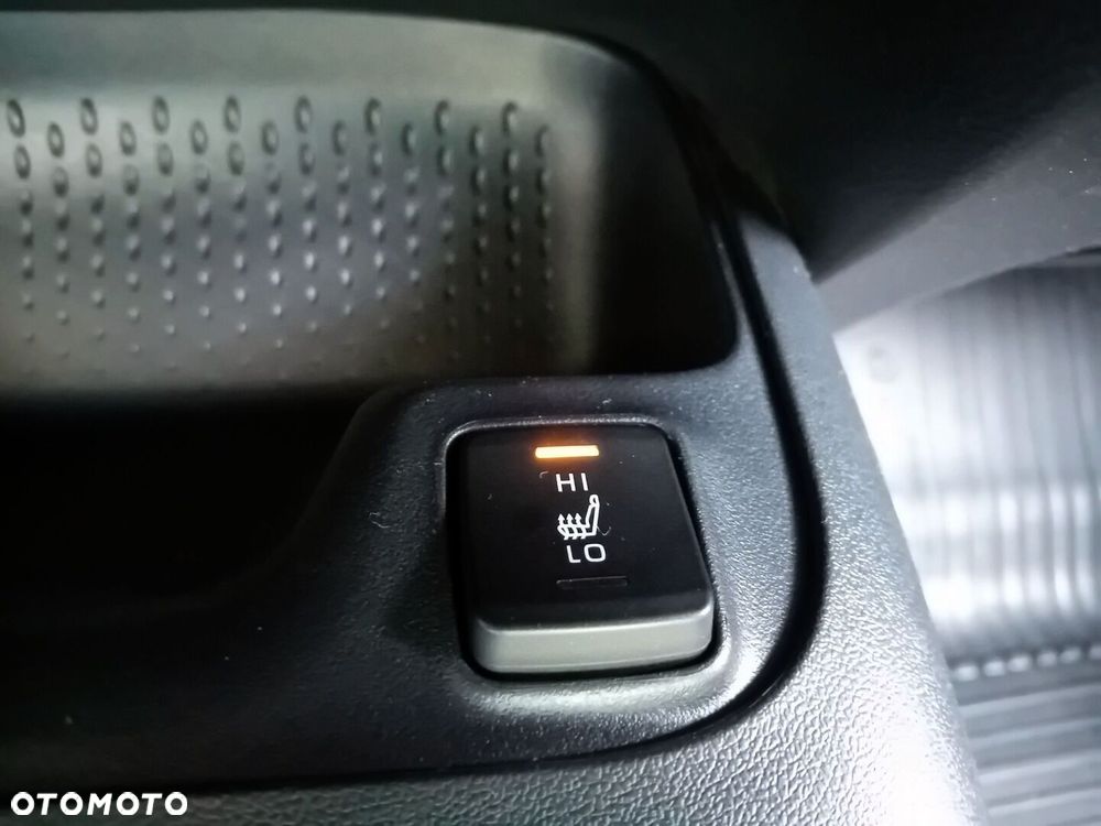 Toyota Corolla 2.0 Hybrid Comfort - 16