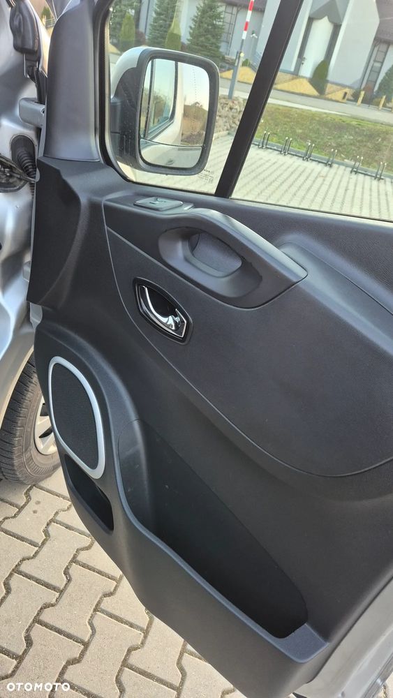 Opel Vivaro L2H1 2,9t Edition - 23