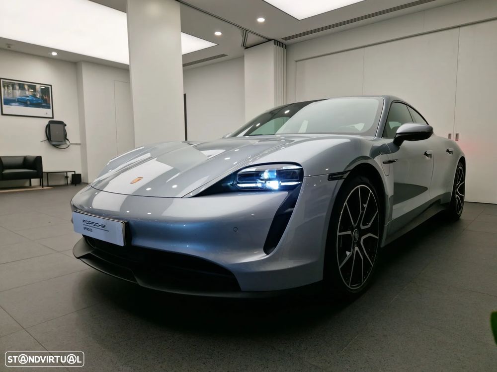 Porsche Taycan Standard - 1