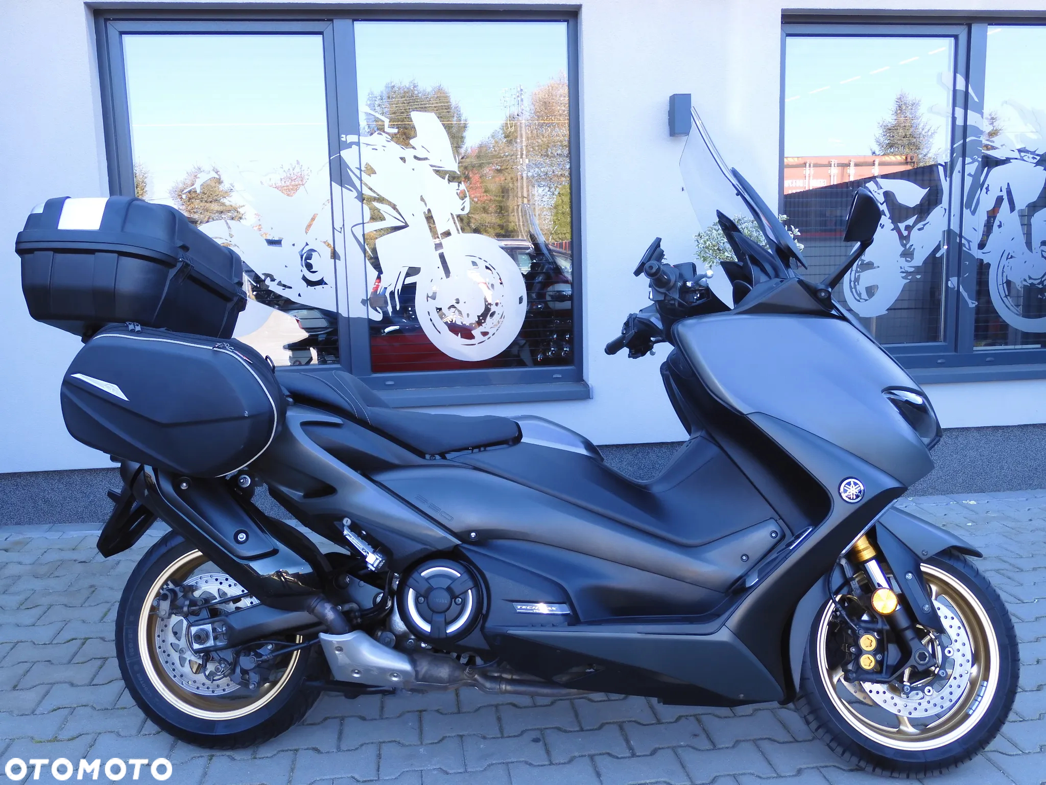 Yamaha Tmax - 8