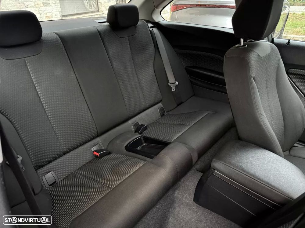 BMW 218 d Coupe Advantage - 17