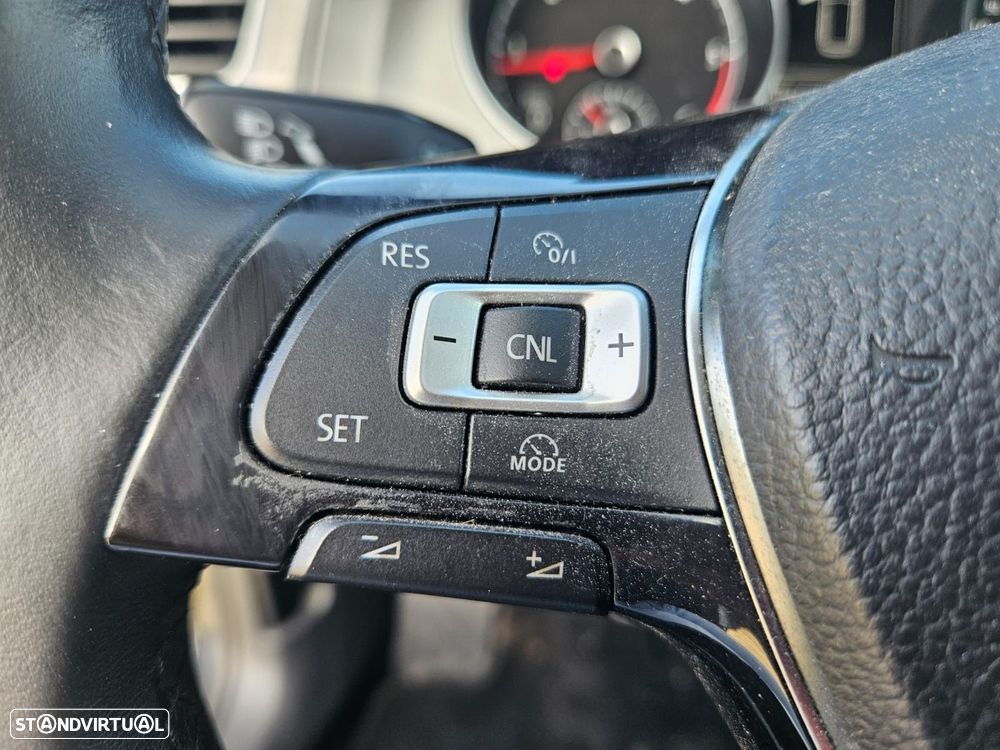 VW Golf Variant 1.6 TDi Confortline - 33