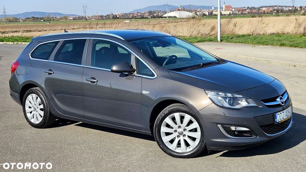 Opel Astra 2.0 CDTI Exklusiv - 1