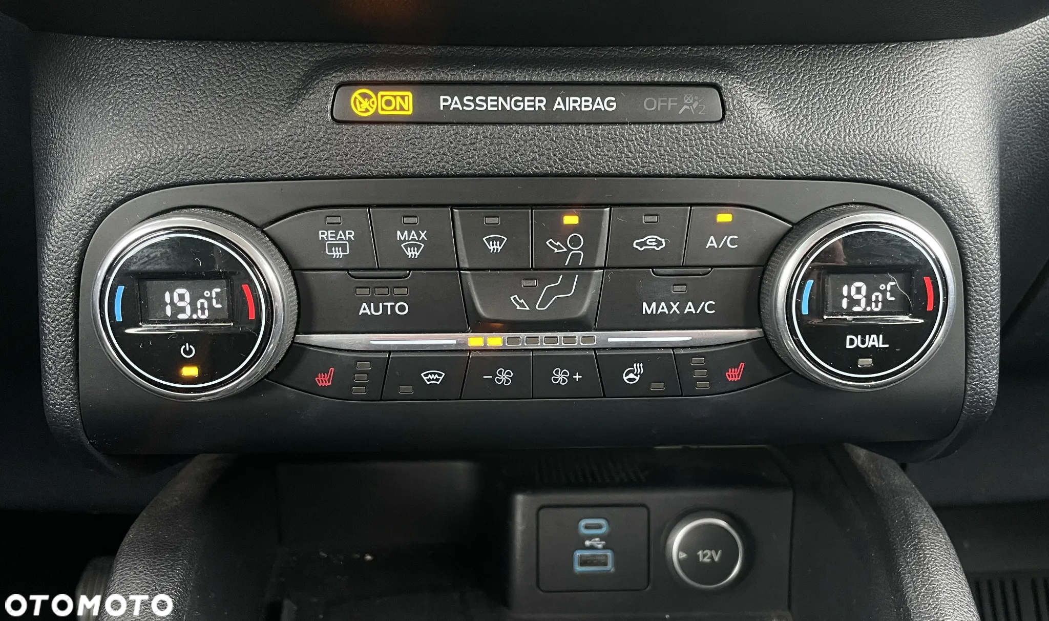 Ford Kuga 1.5 EcoBoost FWD Trend - 11