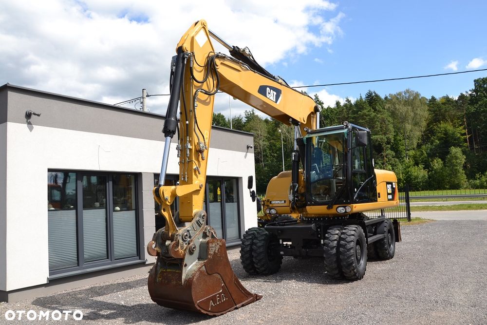 Caterpillar 318 D - 2