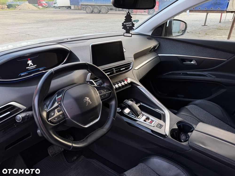 Peugeot 5008 THP 165 EAT6 Stop & Start Allure - 19