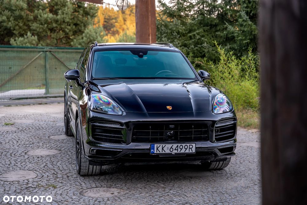 Porsche Cayenne GTS - 6