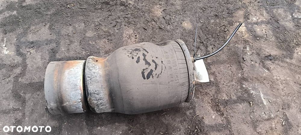 PODUSZKA TYŁ MAN TGX 18.440 - 1