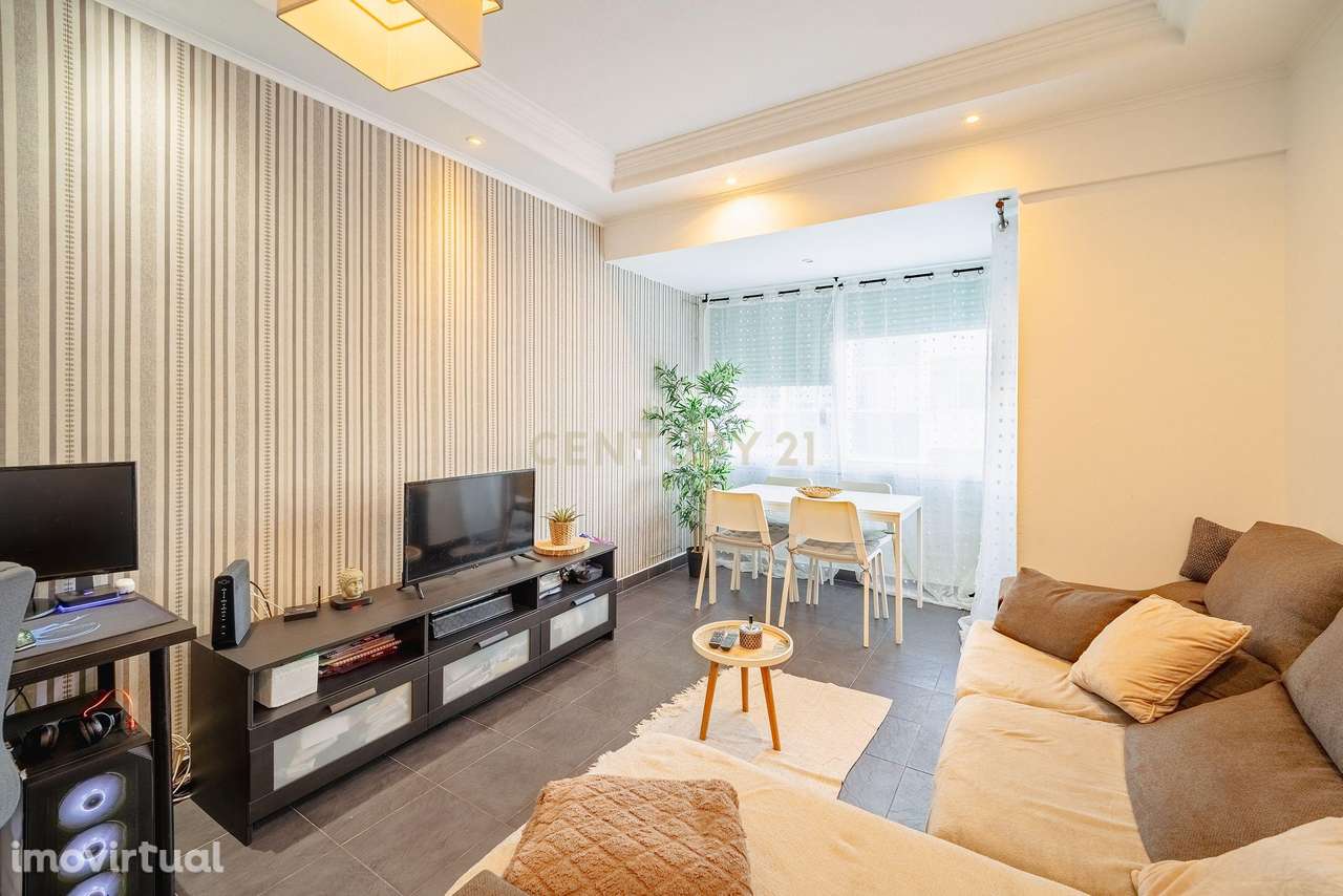 Apartamento T3 em Corroios, Seixal - Oportunidade Única! - Grande imagem: 3/43