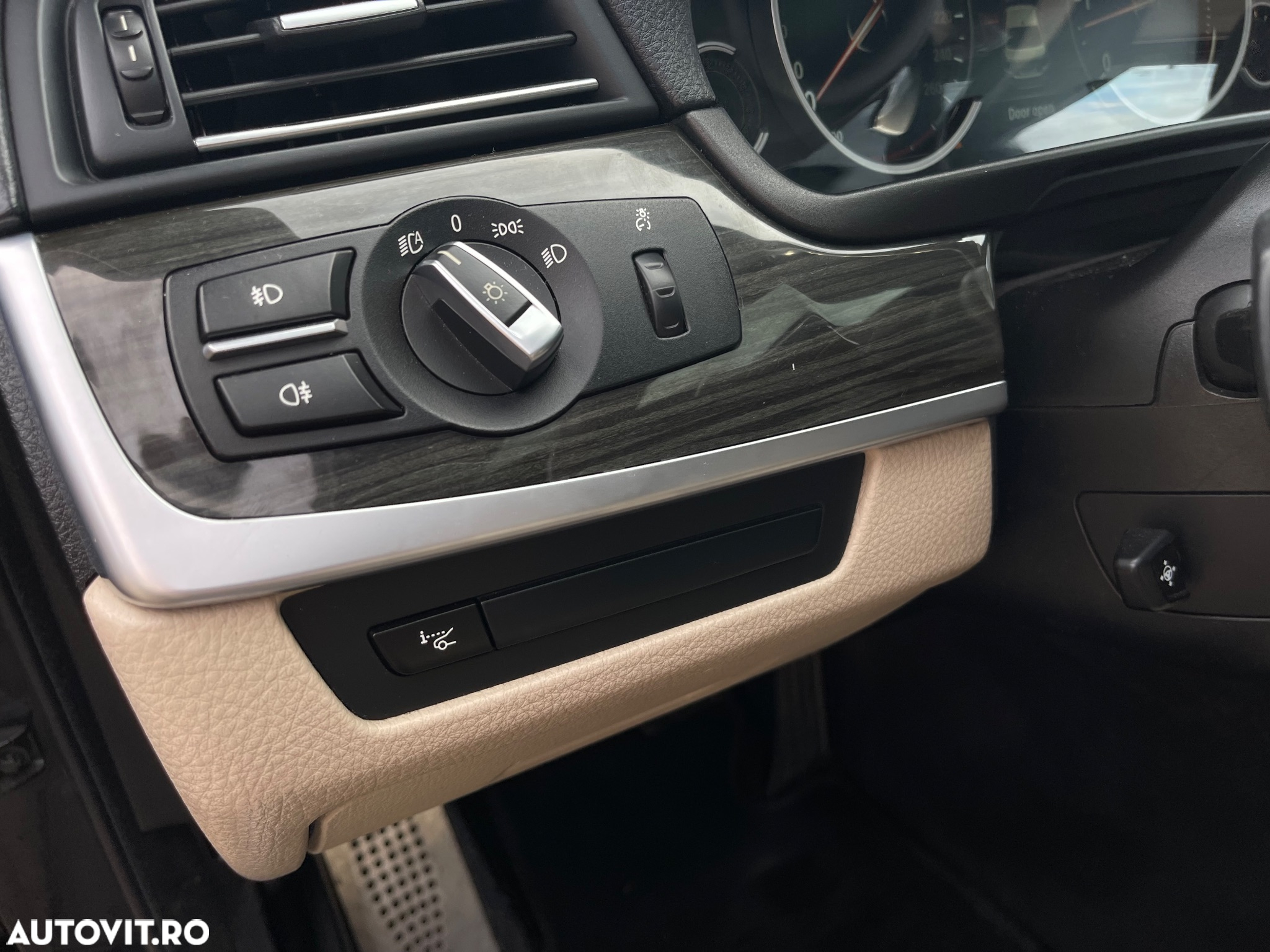 BMW Seria 5 535d xDrive - 27