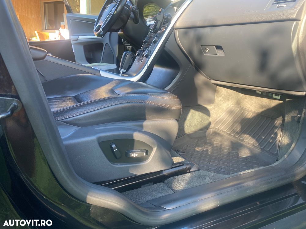 Volvo XC 60 D5 AWD Summum - 32