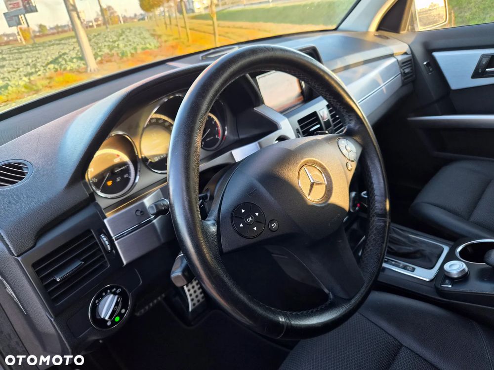 Mercedes-Benz GLK - 22