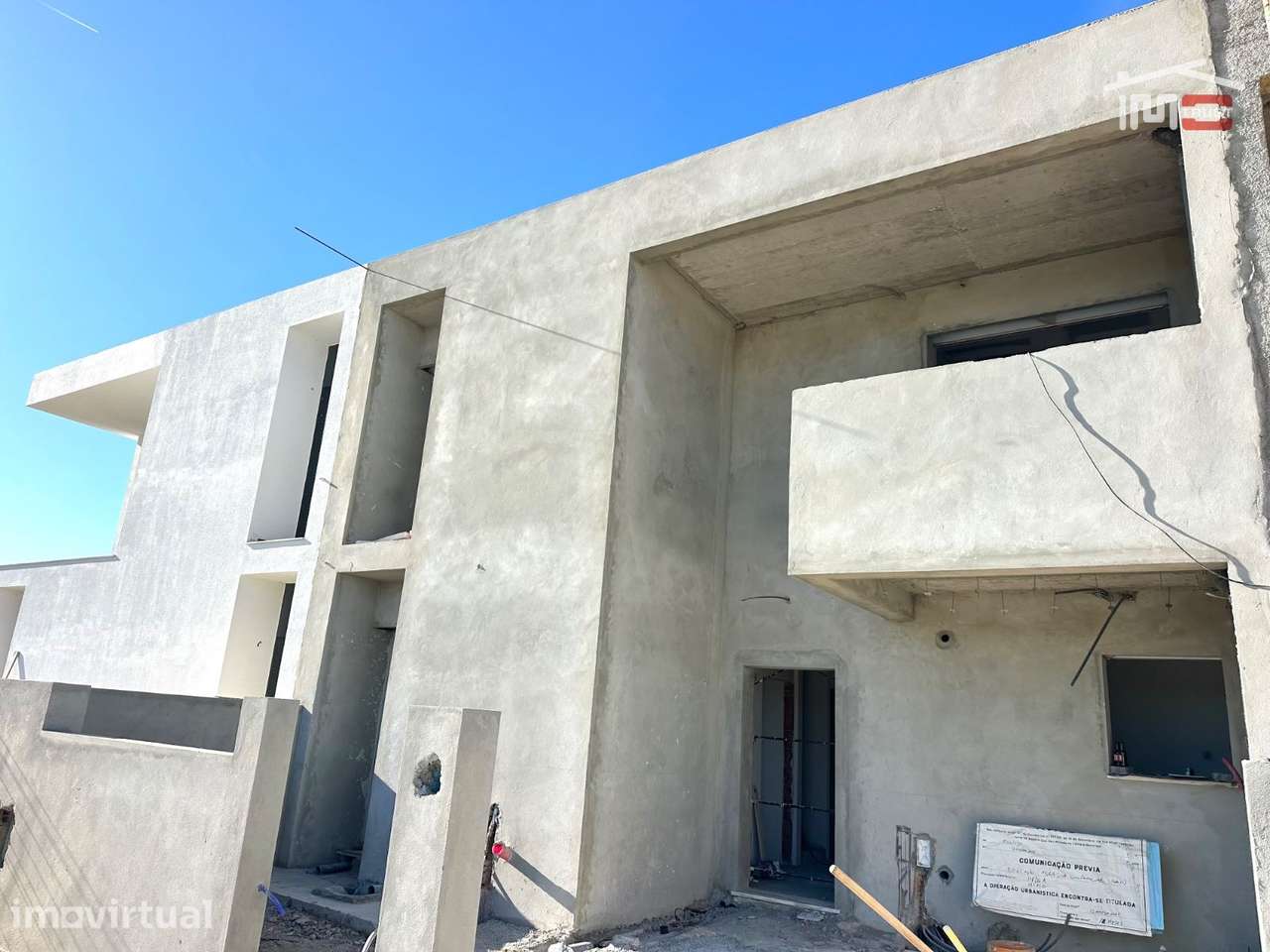 Moradia Nova T3, 2 Pisos, Logradouro, 2 Suites, Coz. Equipada, 3 WC... - Grande imagem: 4/40