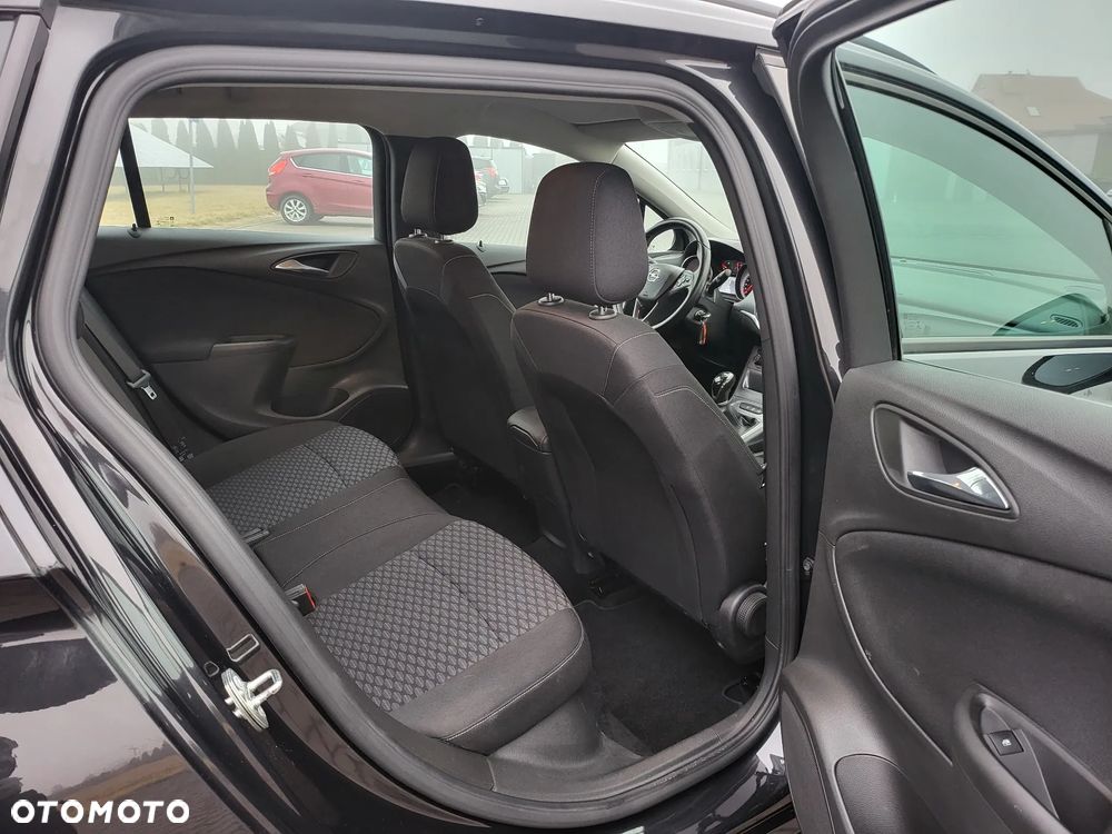 Opel Astra - 24