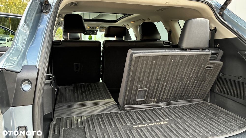 Toyota Highlander 2.5 Hybrid Executive - 17