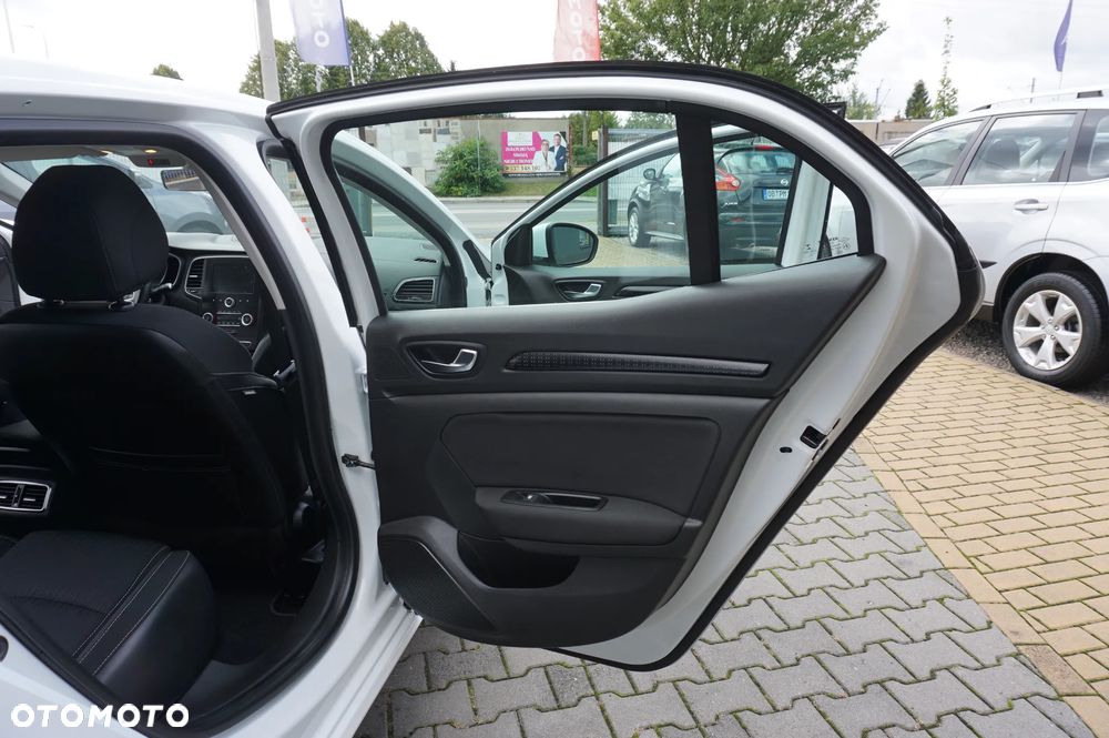Renault Megane ENERGY TCe 100 LIMITED - 29