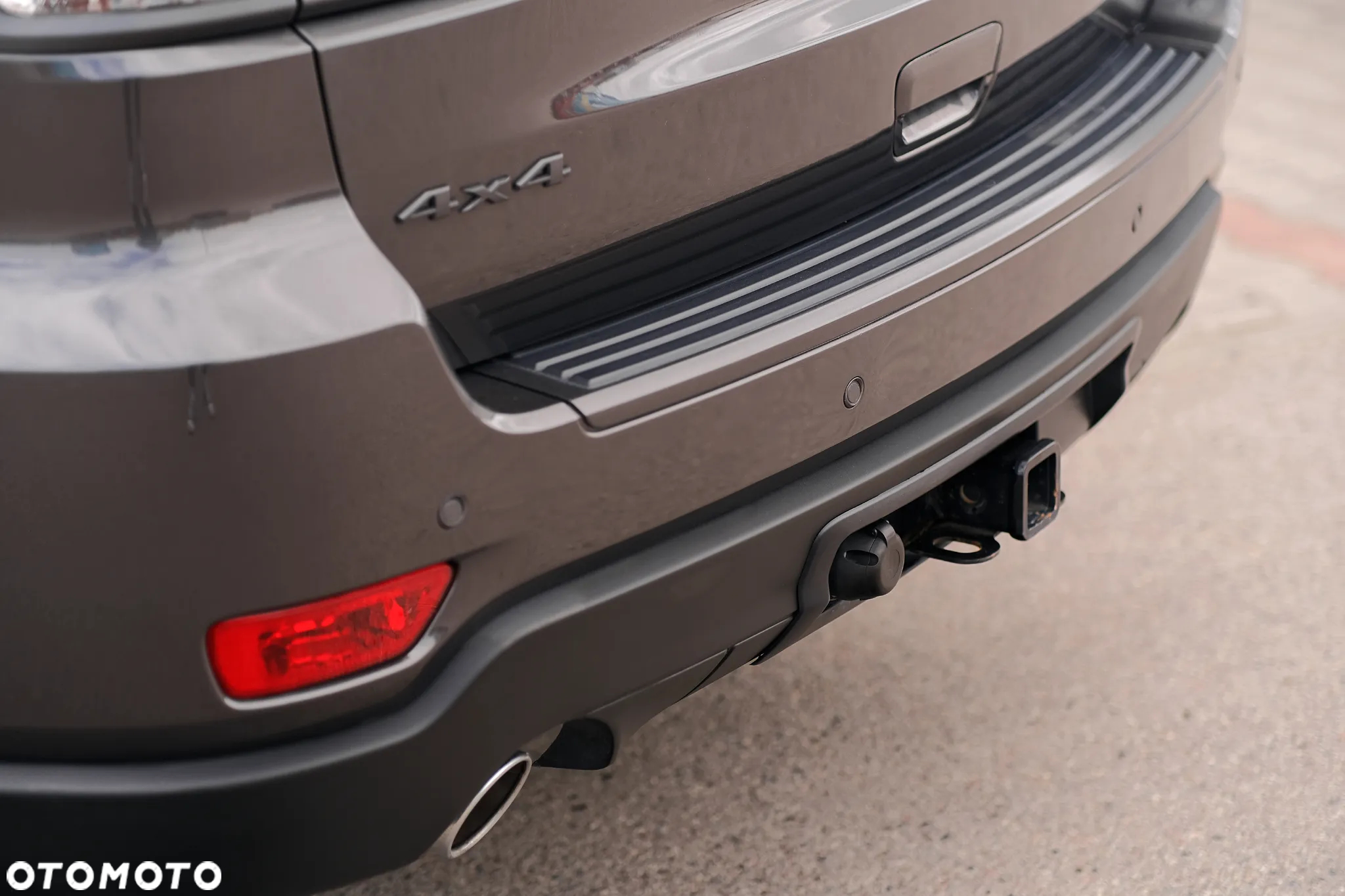 Jeep Grand Cherokee - 26