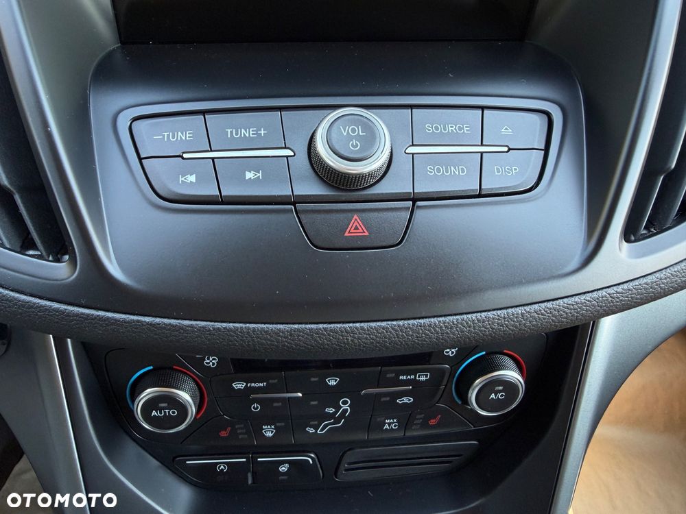 Ford Kuga 1.5 EcoBoost 2x4 SYNC - 32