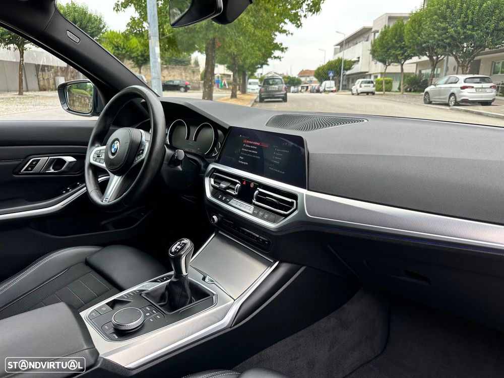 BMW 318 d Line Sport - 47
