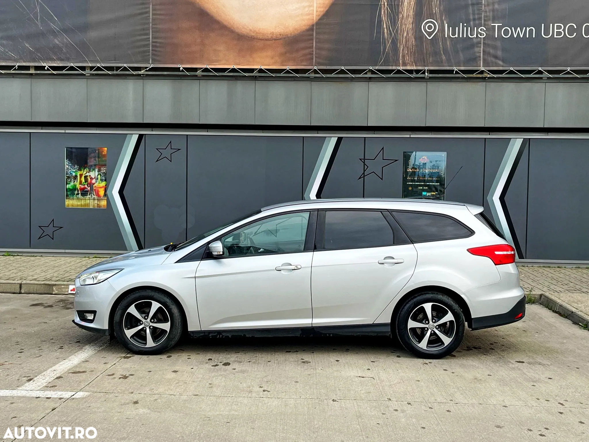 Ford Focus - 12