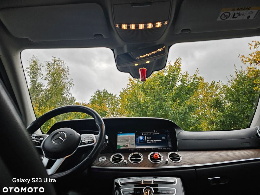 Mercedes-Benz Klasa E 220 d Business Edition 9G-TRONIC - 30