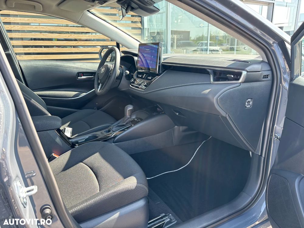 Toyota Corolla 1.8 HSD Dynamic - 9