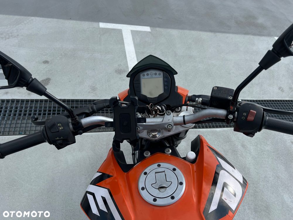 KTM Duke 125 - 8