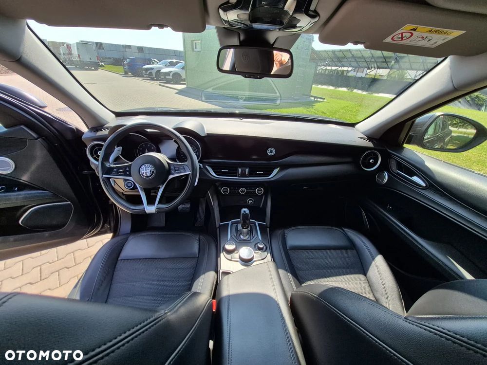 Alfa Romeo Stelvio 2.0 Turbo B-Tech Edition Q4 - 4
