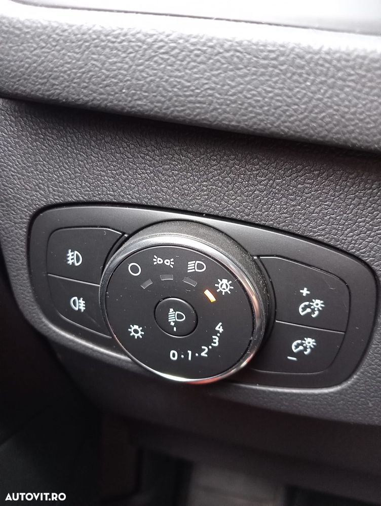 Ford Focus Turnier 1.5 EcoBlue Start-Stopp-System Aut. ST-LINE X - 14