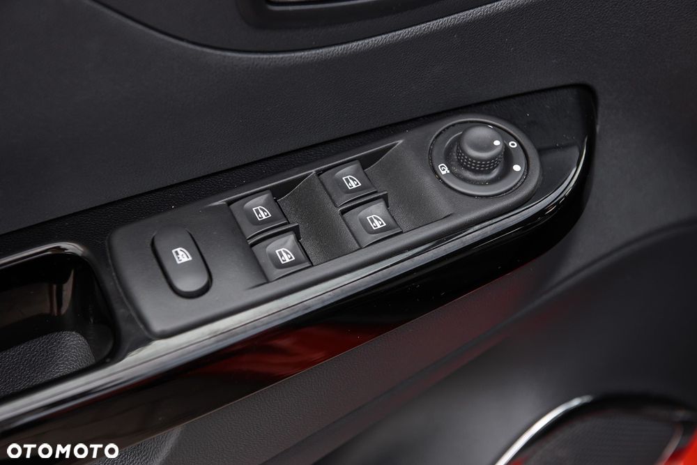 Renault Captur - 21