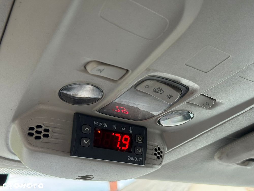 Peugeot Partner - 13