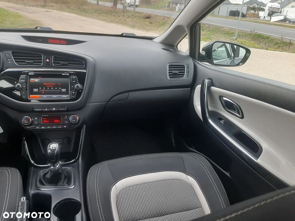 Kia Ceed 1.6 GDI ISG Platinum Edition - 21