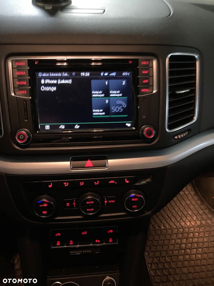 Volkswagen Sharan 2.0 TDI (BlueMotion Technology) Trendline - 12